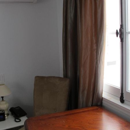 Au Petit Hotel ควิเบกซิตี้ ห้อง รูปภาพ